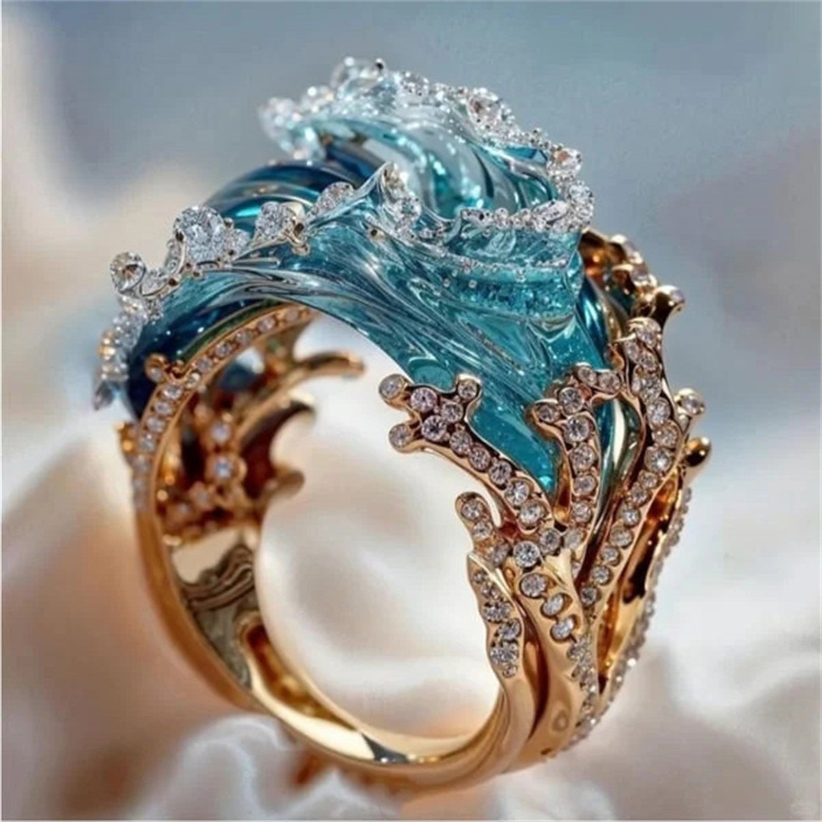 Albertha – Sea inspired ring – Gold / 15
