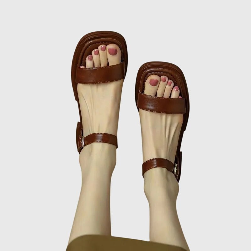 Alma – Supportive Sandals – Black / 34