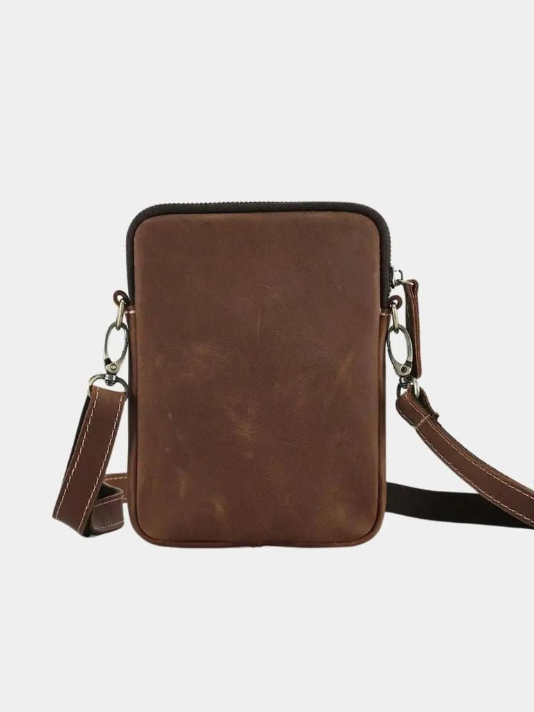 Carl – Minimalist Leather Shoulder Bag – Brown