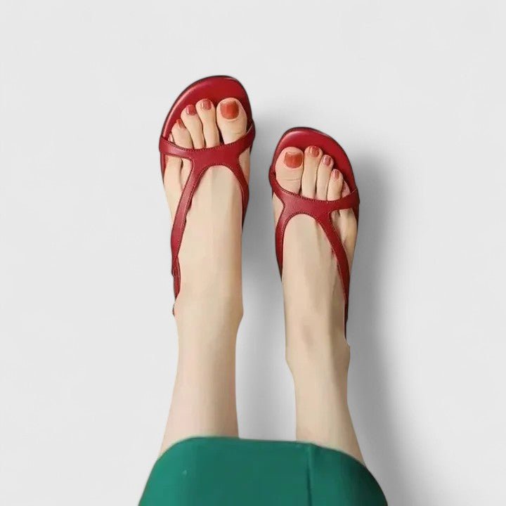 Filippa – Supportive Sandals – Wine Red / 35