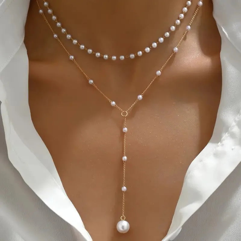 Pearl chain with two rows and pendant