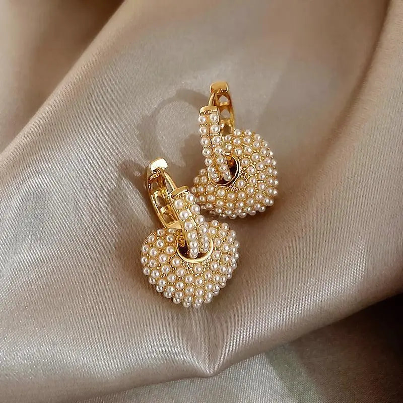 Pearl earrings in gold – Gold
