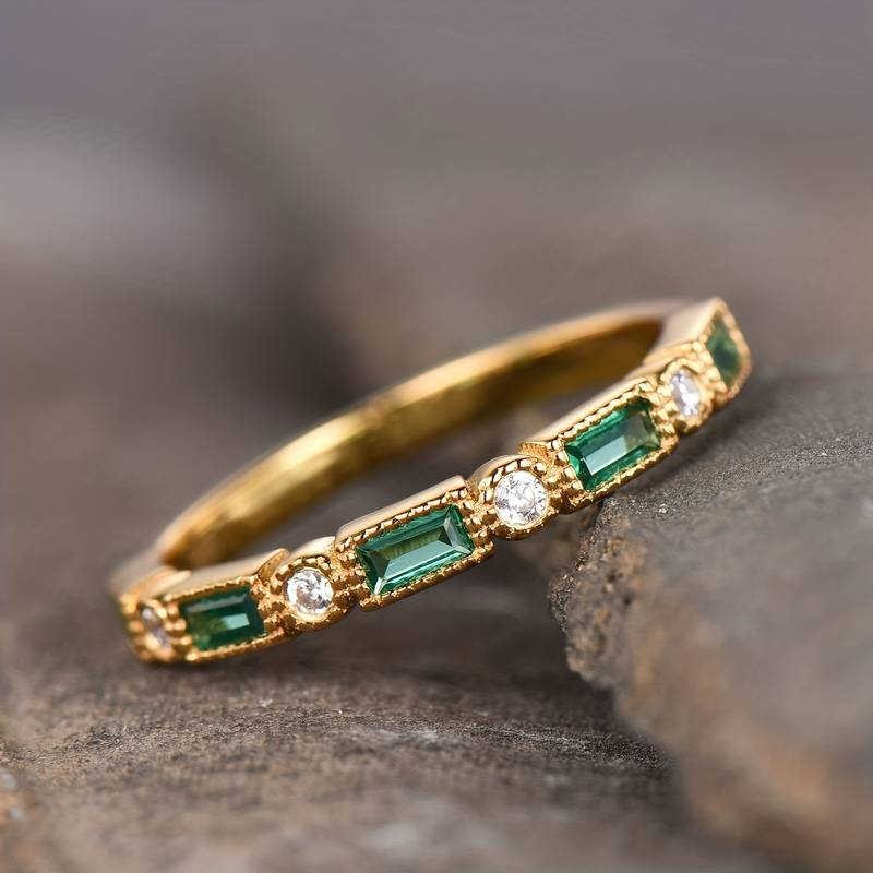 Vintage green ring with inlays of zircon and gold – 16