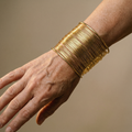Open bracelet fitting with spiral in gold – image 2