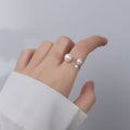 Elegant Ring with Trio of Pearls – image 4