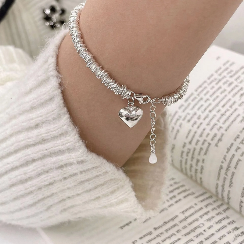 Elegant bracelet with heart in silver