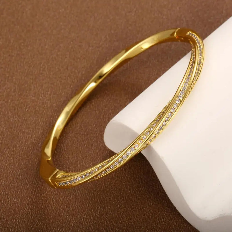 Elegant crystal bracelet with two rows in gold