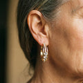 Elegant earrings in gold-plated design – image 2