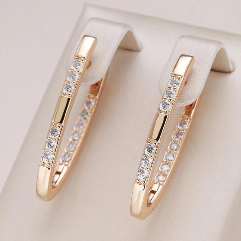 Elegant zircon earrings in gold – Gold
