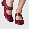 Ellen – Supportive Sandals – Red / 35