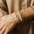 Gold bracelet with pearls – image 2