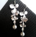 Necklace and Earrings Pétalas de Prata – Earrings with pearls
