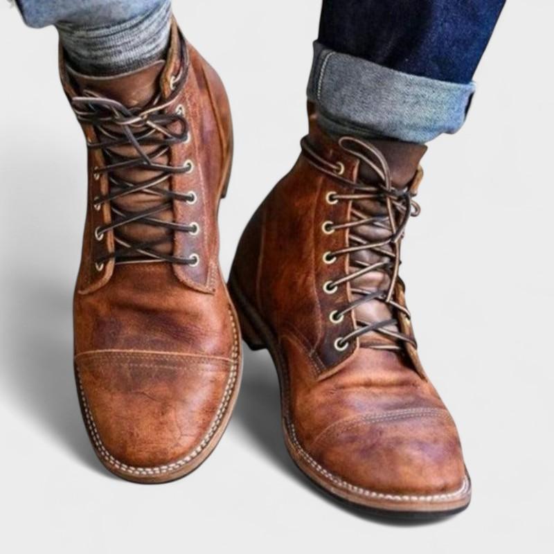 Julian – Classic leather Boots – 39