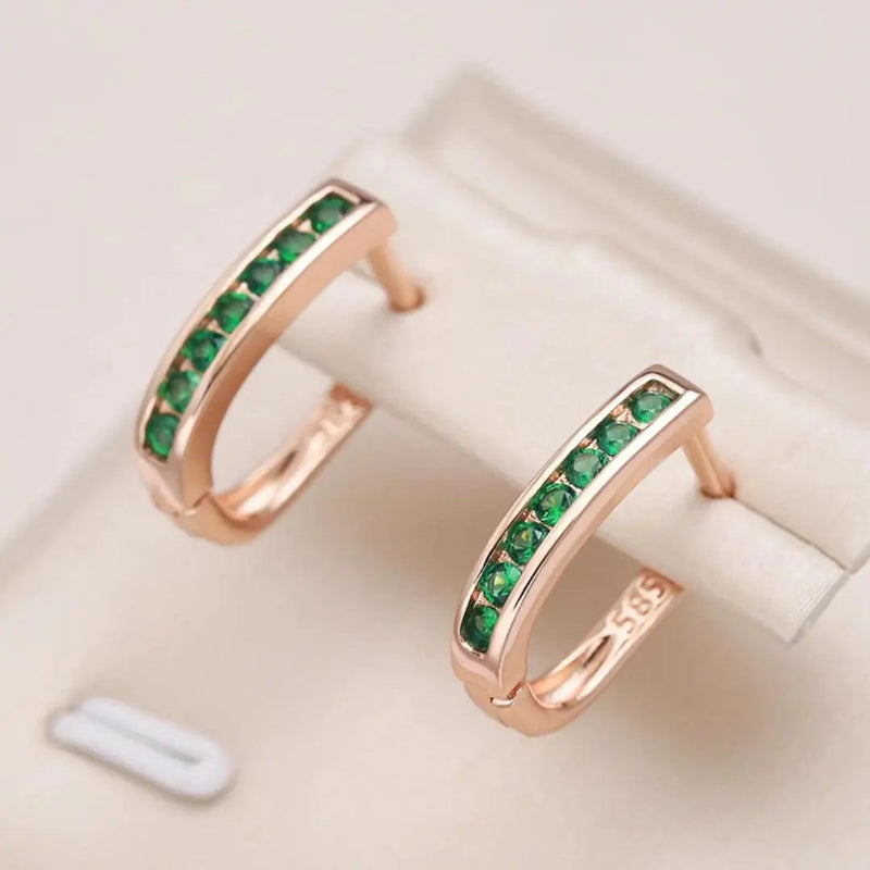 Earrings of Emerald and Diamonds in Gold – Green