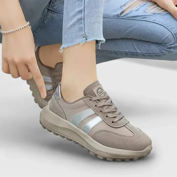 Rikke – Supportive Shoes – Taupe / Silver / 36