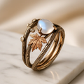 The ring with Natural Moonstone – 18
