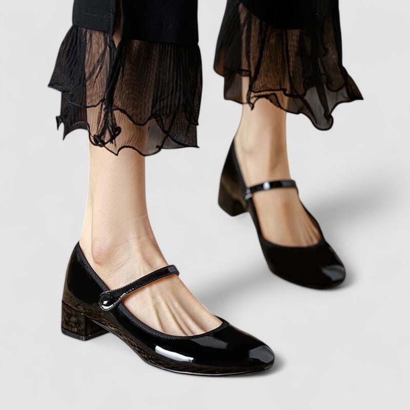 Rosa – Supportive Shoes – Black / 37