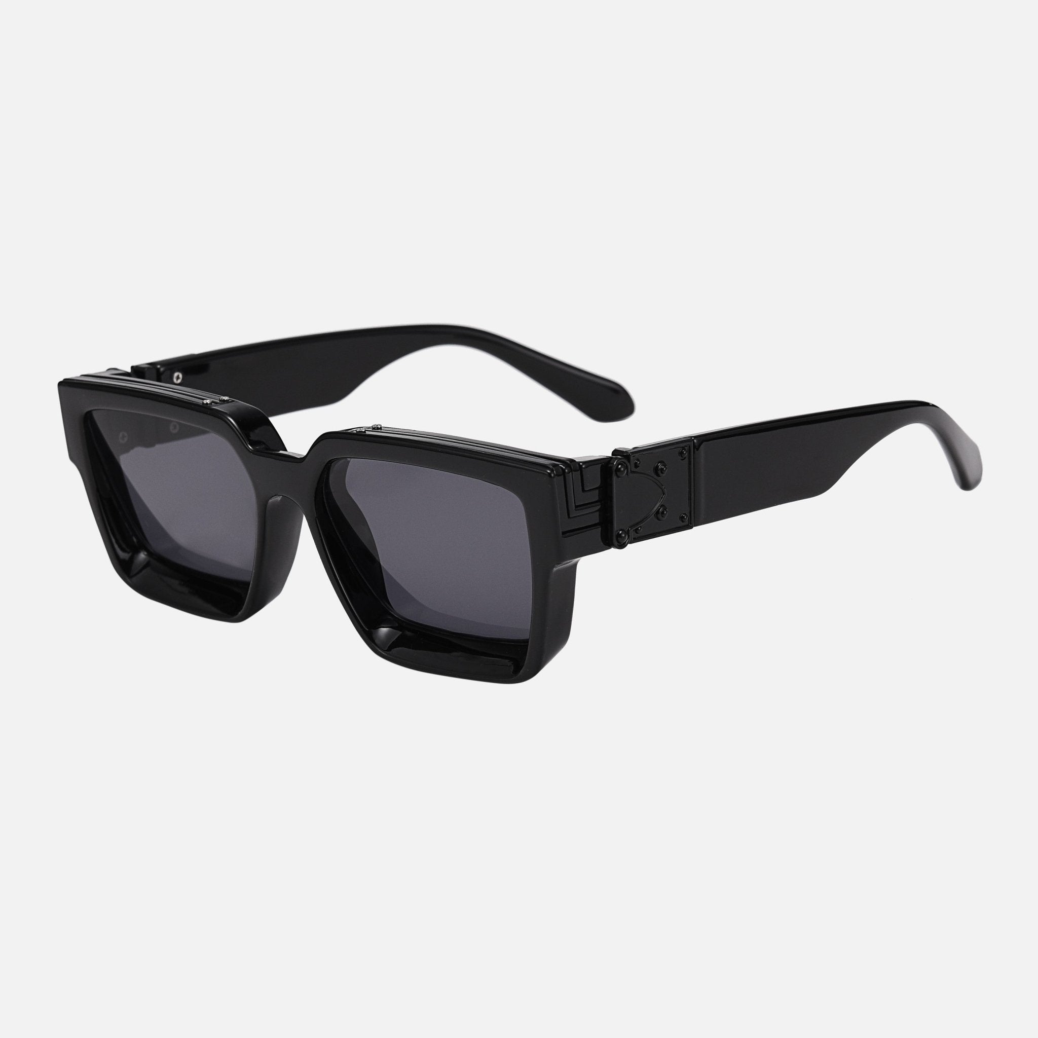 Sofia – Kuopio glasses – Black lenses / Black frame
