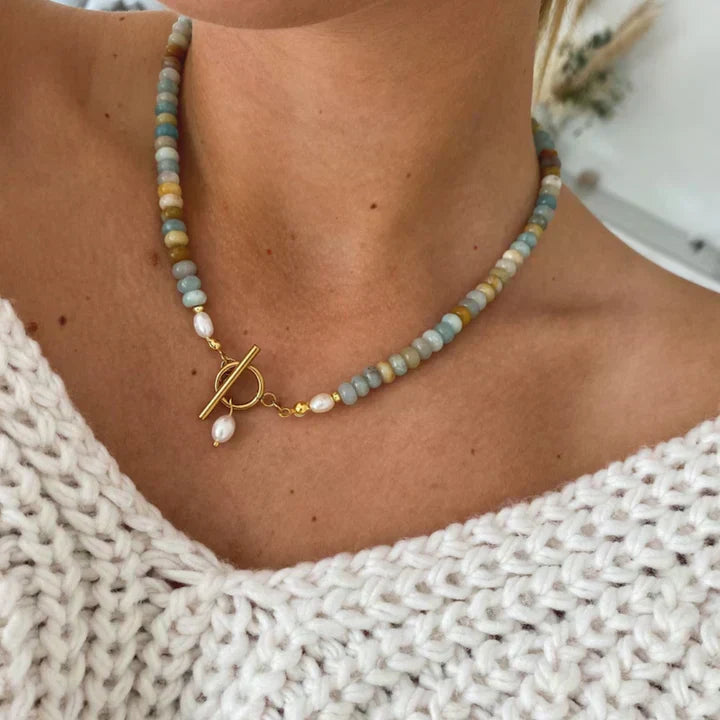 Vintage gold necklace with stones