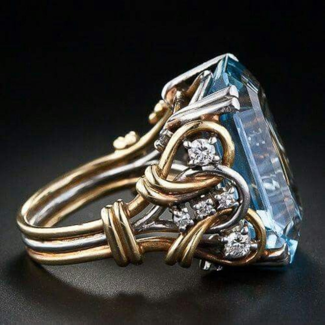 Vintage ring in gold with layers of blue zircon – 16