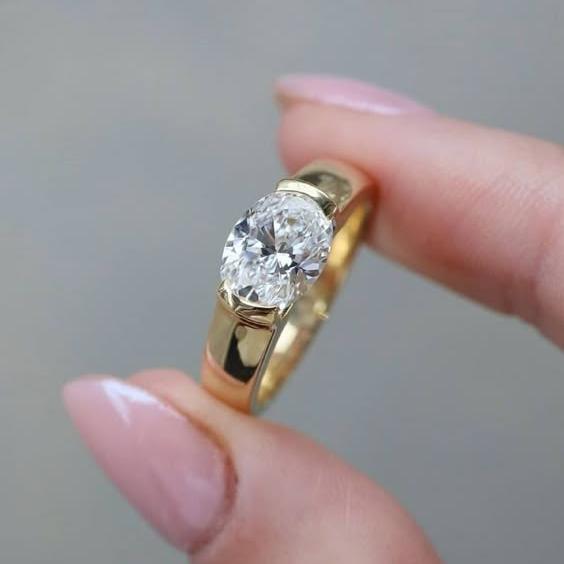 Vintage ring in gold and zircon – 16